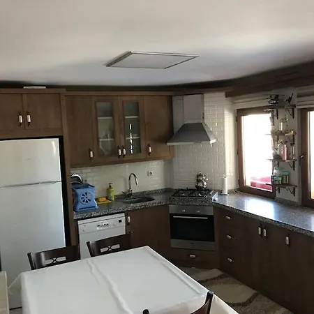 Enjoy Cozy Mountain House At The Foot Of Uludag Chalet